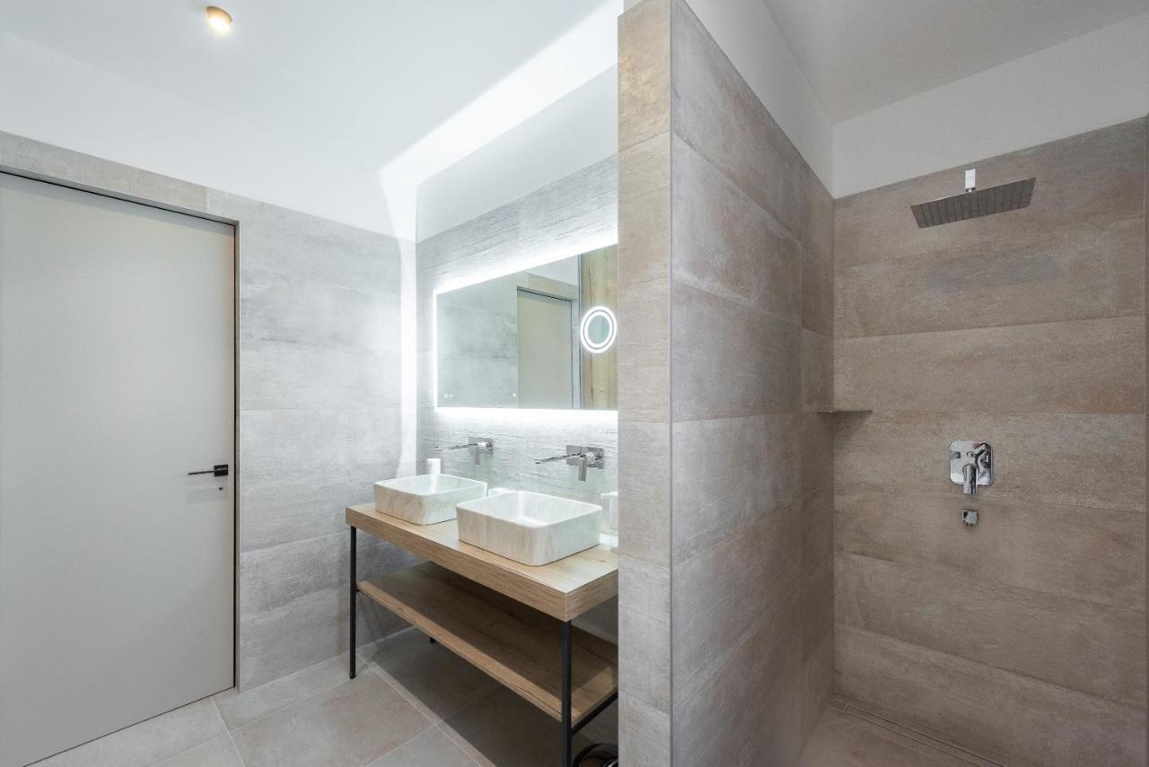 Luxury Apartment With A Balcony And A Terrace Prague Extérieur photo