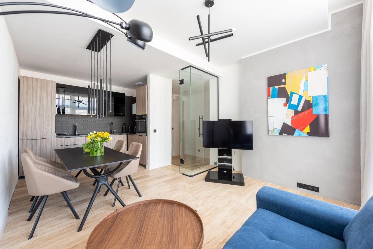 Luxury Apartment With A Balcony And A Terrace Prague Extérieur photo